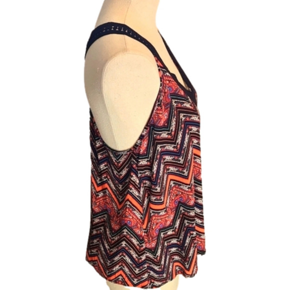 JUNIORS Ambiance Tribal macrame neck line tank top size Medium - Picture 5 of 11